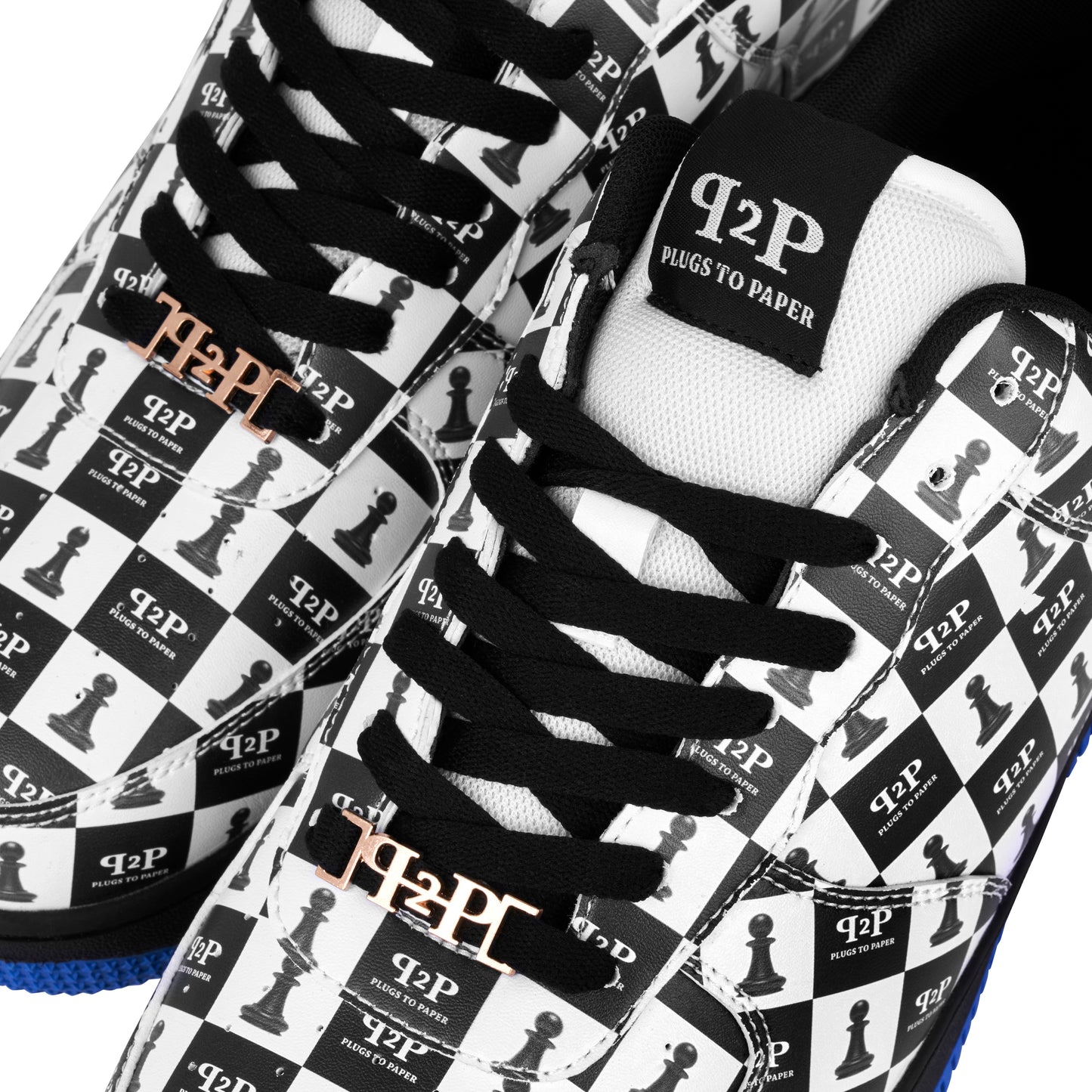 PLUGS TO PAPER Chessboard Trainers - Blue